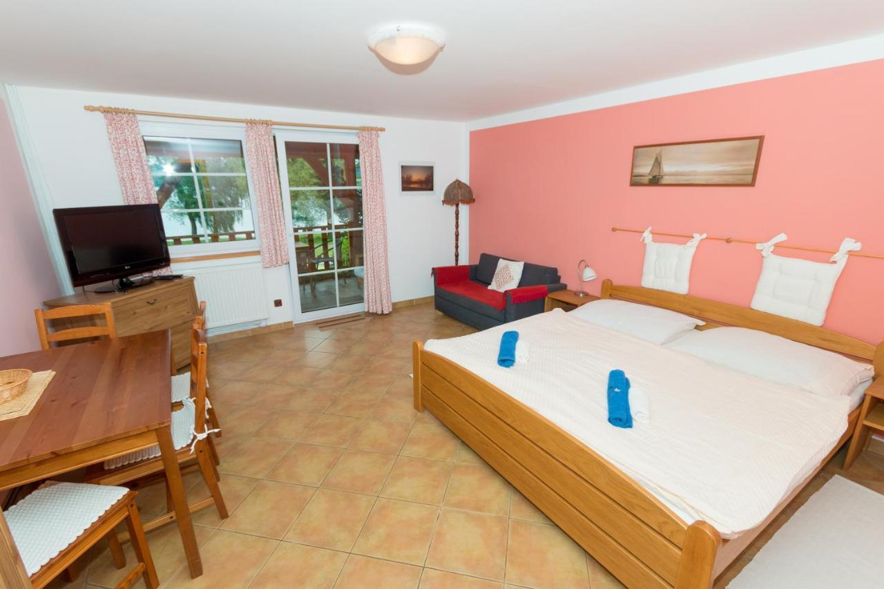 Apartments U Jezera Černá Černá v Pošumaví Esterno foto