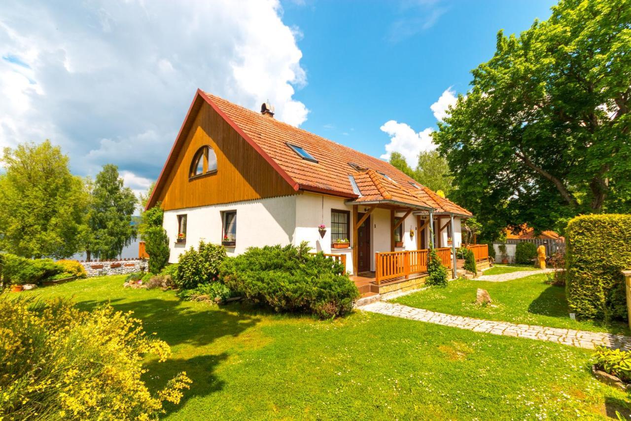 Apartments U Jezera Černá Černá v Pošumaví Esterno foto