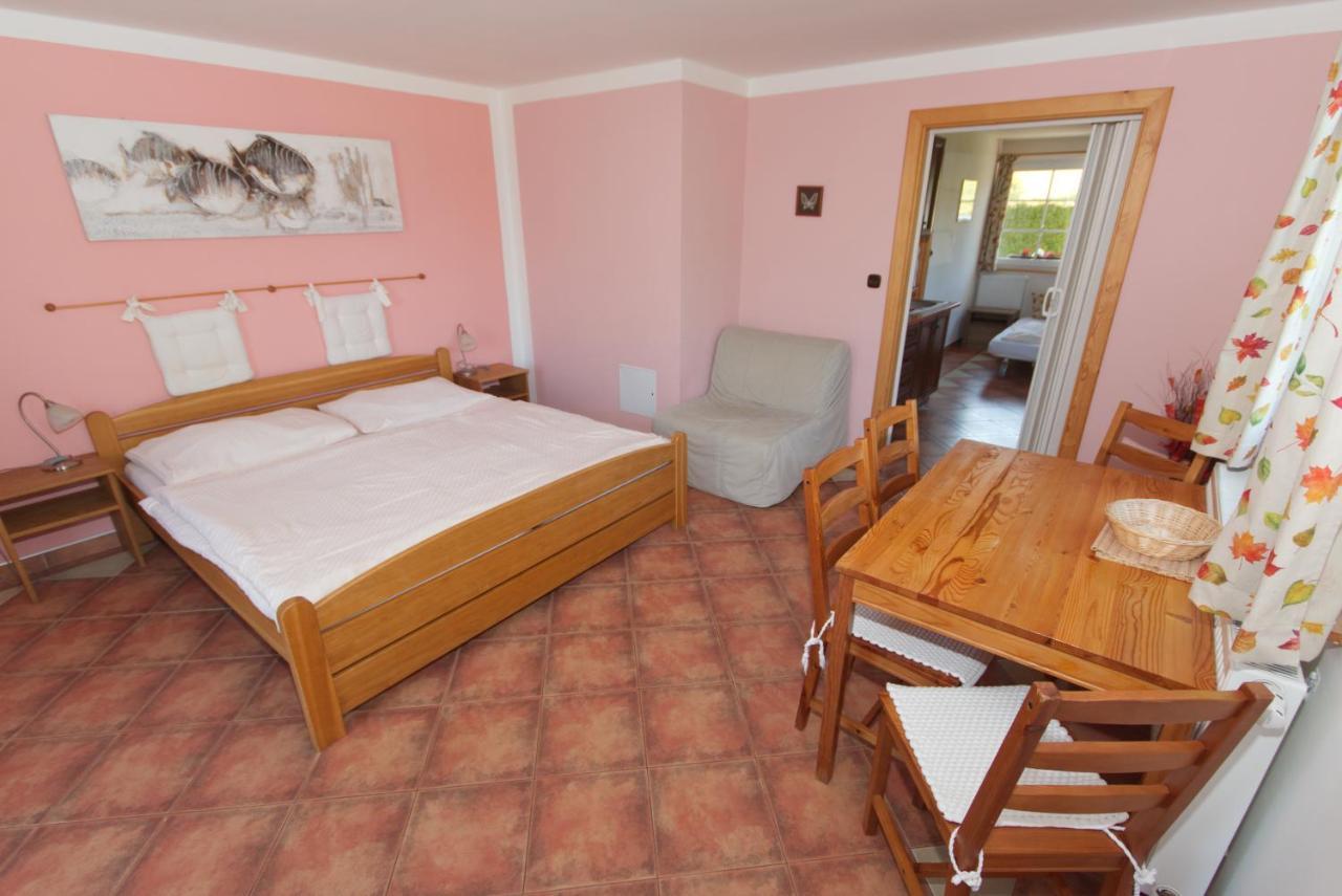Apartments U Jezera Černá Černá v Pošumaví Esterno foto